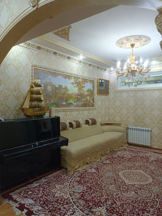 Сдаётся квартира Юнусабад 4 й квартал. Ориентир Шифо Нур клиника.