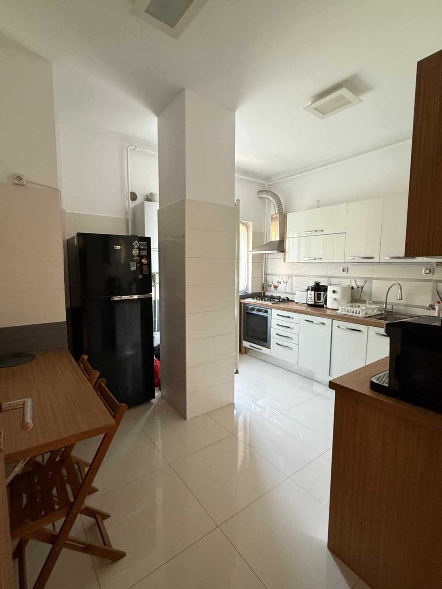Apartment de închiriat, Valea Rosie, zona Dacia