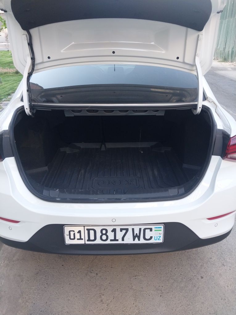 Onix turbo  avtomat full sotiladi