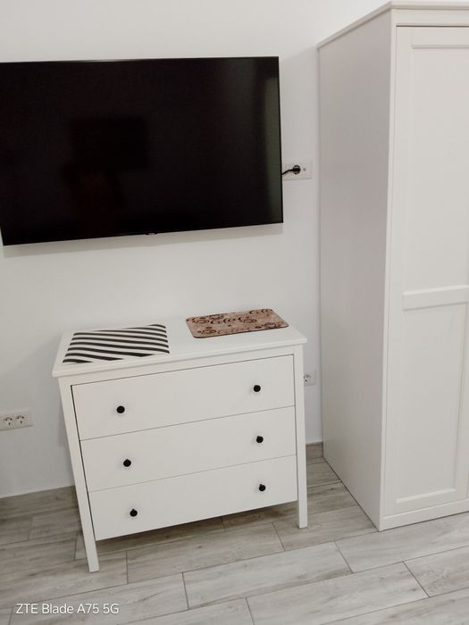 Vand studio decomandat la cheie, 42mp, 100 m de plajă, strada D25 nr90