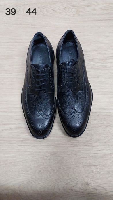 Pantofi eleganți barbatesti