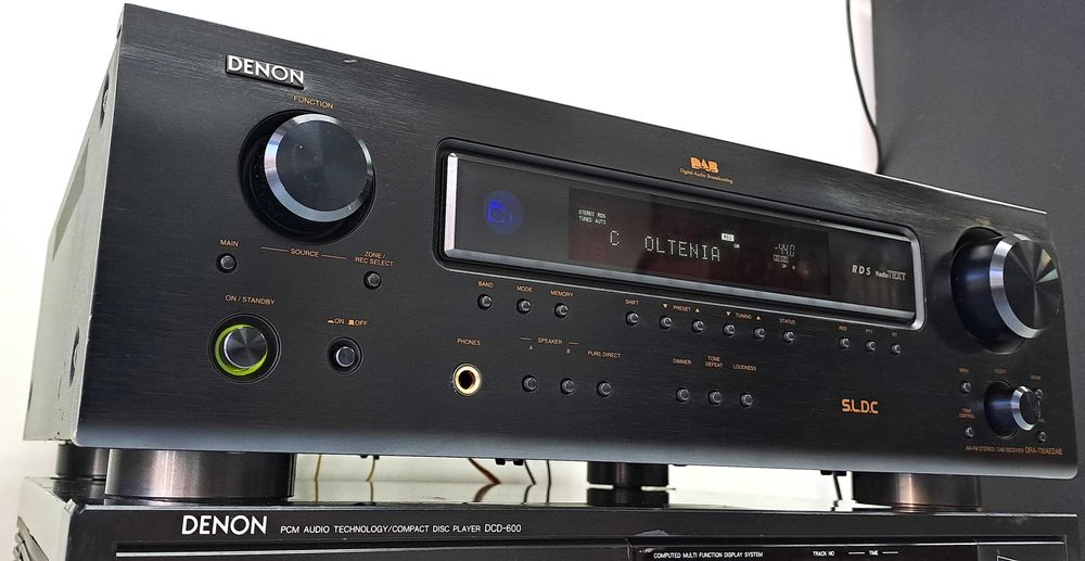 Denon DRA 700 AE DAB amplificator stereo de top statie receiver