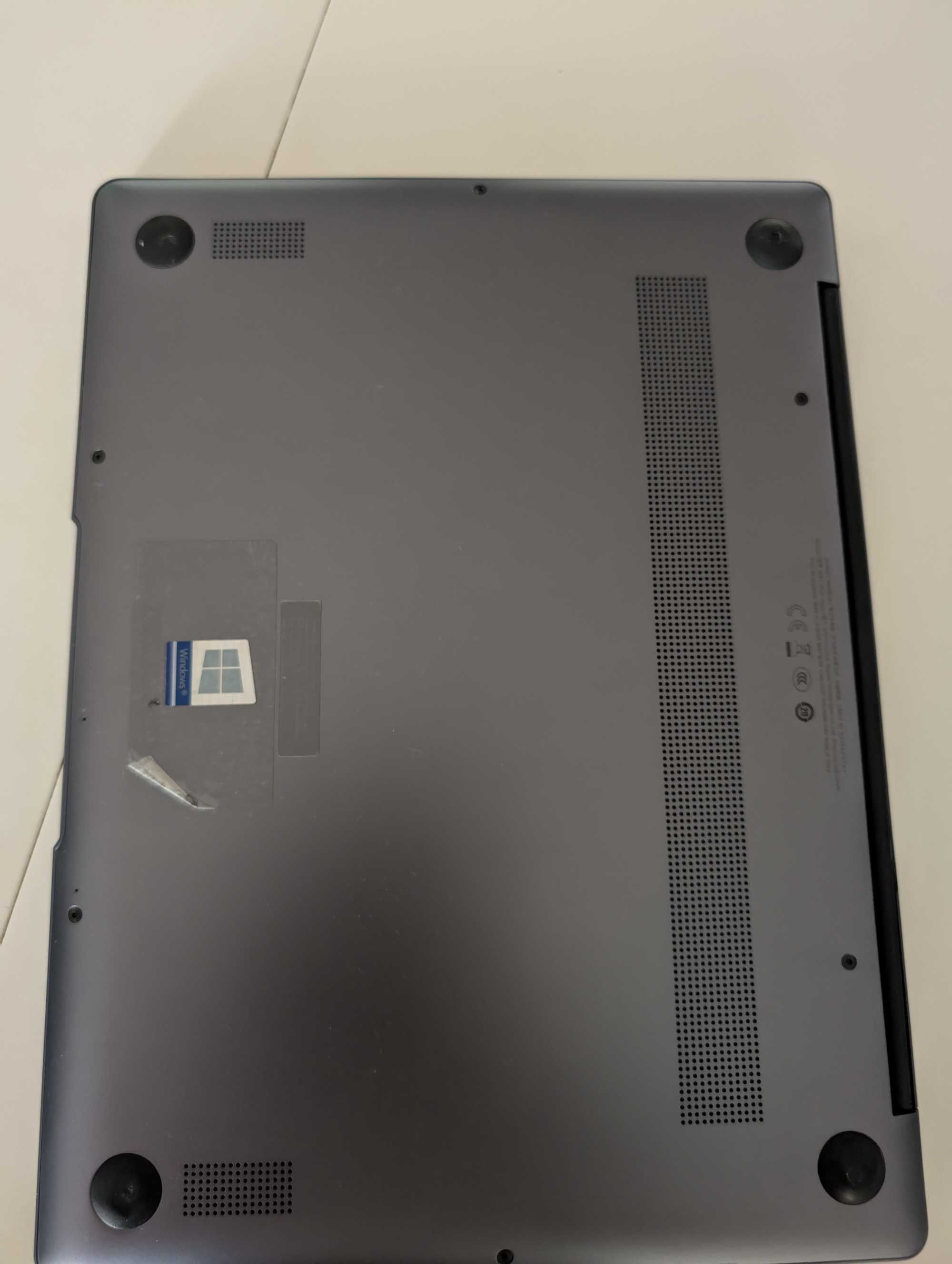 Лаптоп HUAWEI MateBook13