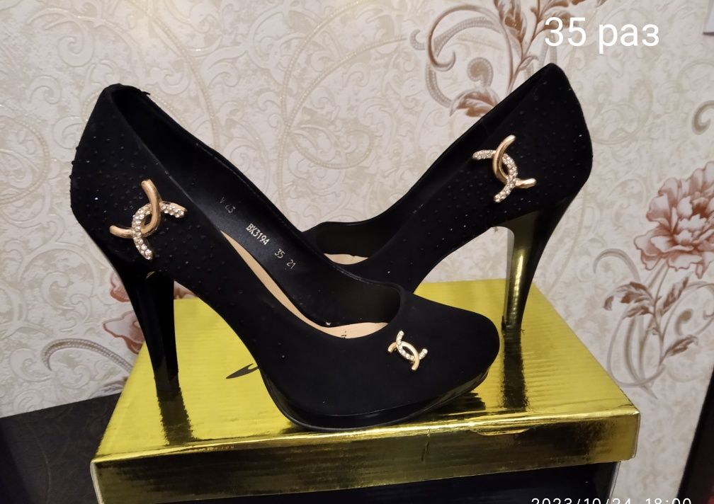 Обувь женские. Размеры есть в фото. Цена с 10000 до 50000 сум.