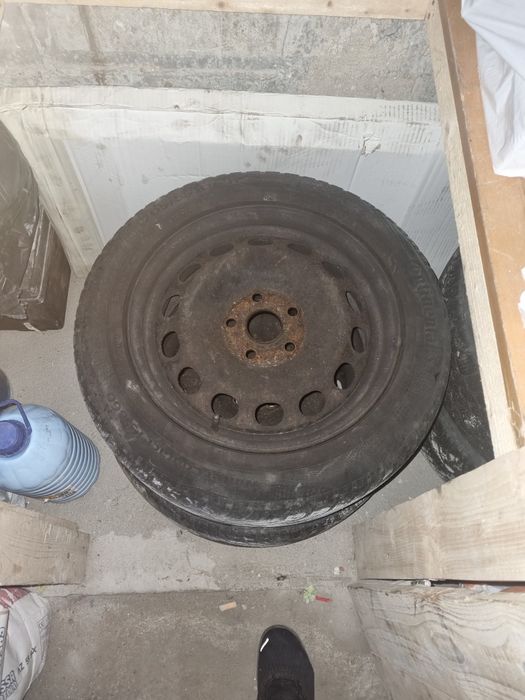 Vând  4 gante  vw passat