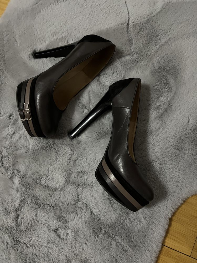 Pantofi piele gri cu negru