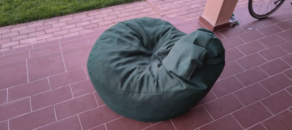 Fotoliu puf, umplut cu polistiren expandat