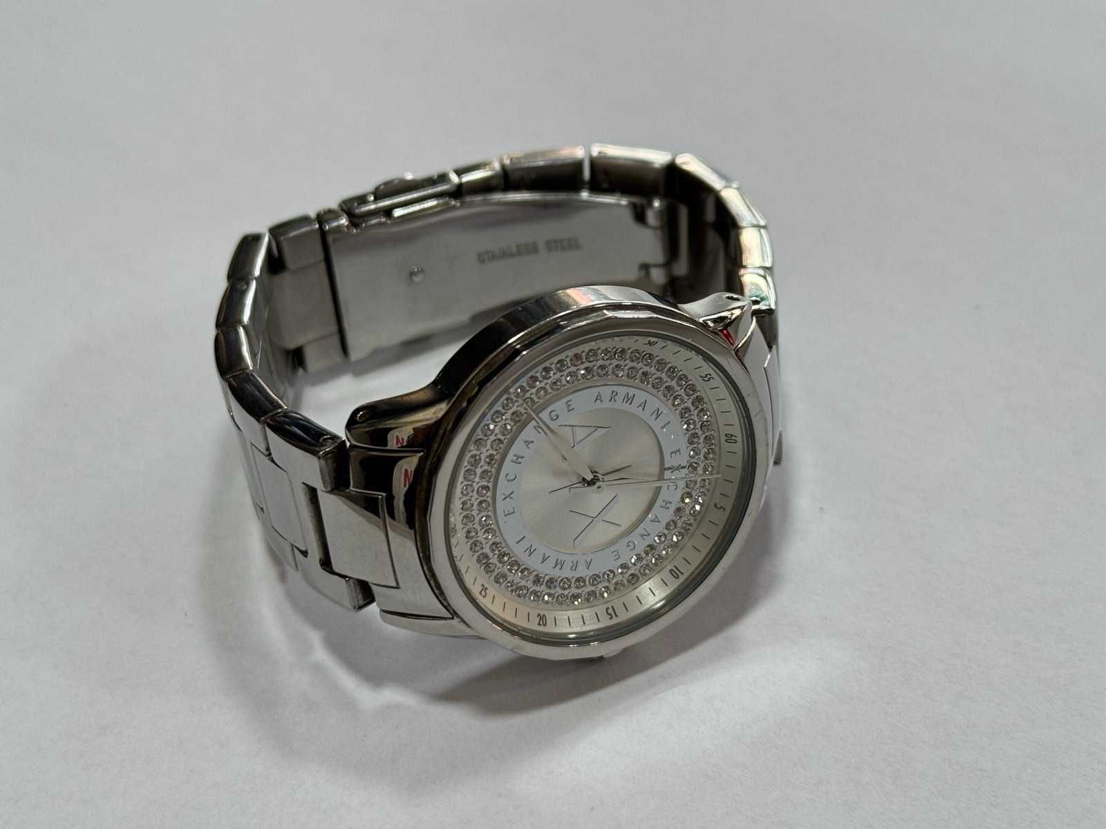 Часовник Armani Exchange Lady Banks Banks AX4320