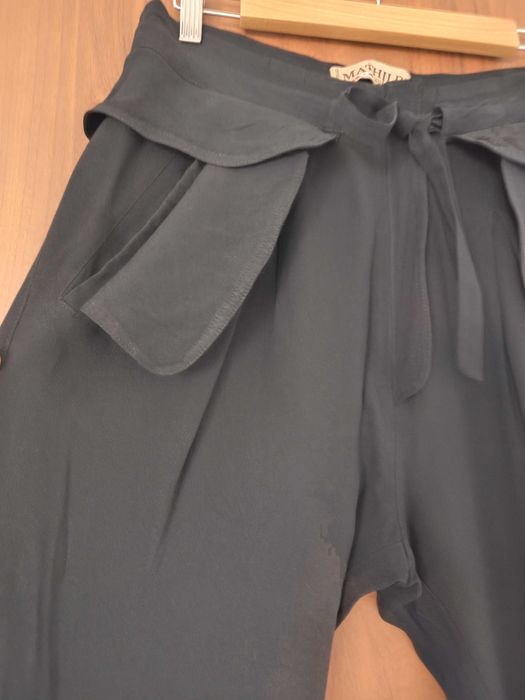 Vand pantaloni negrii Mathilde