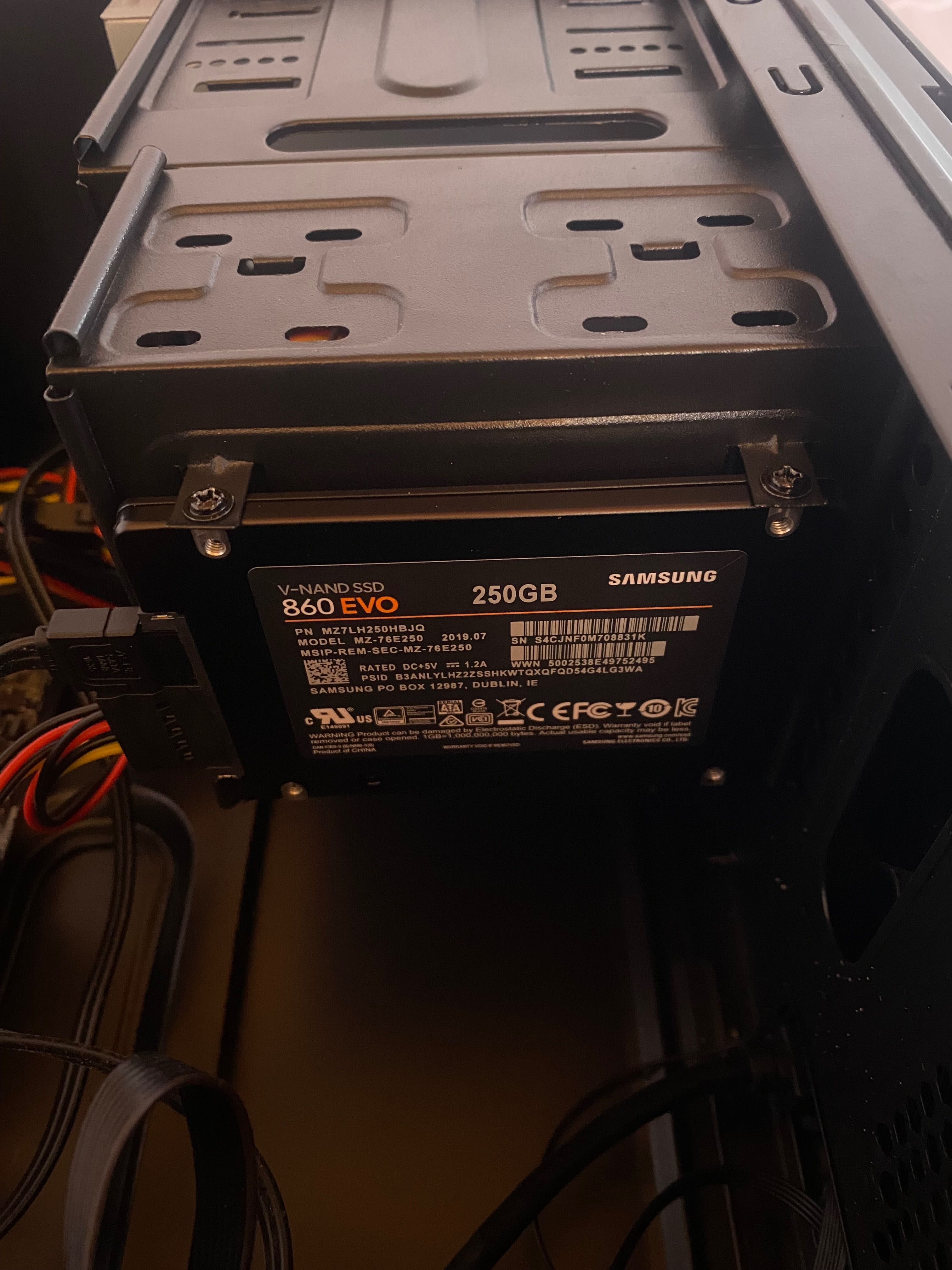 Настолен компютър Antec