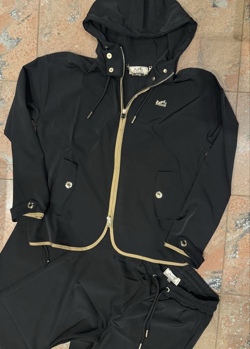 Дамски комплект горнище и панталон H