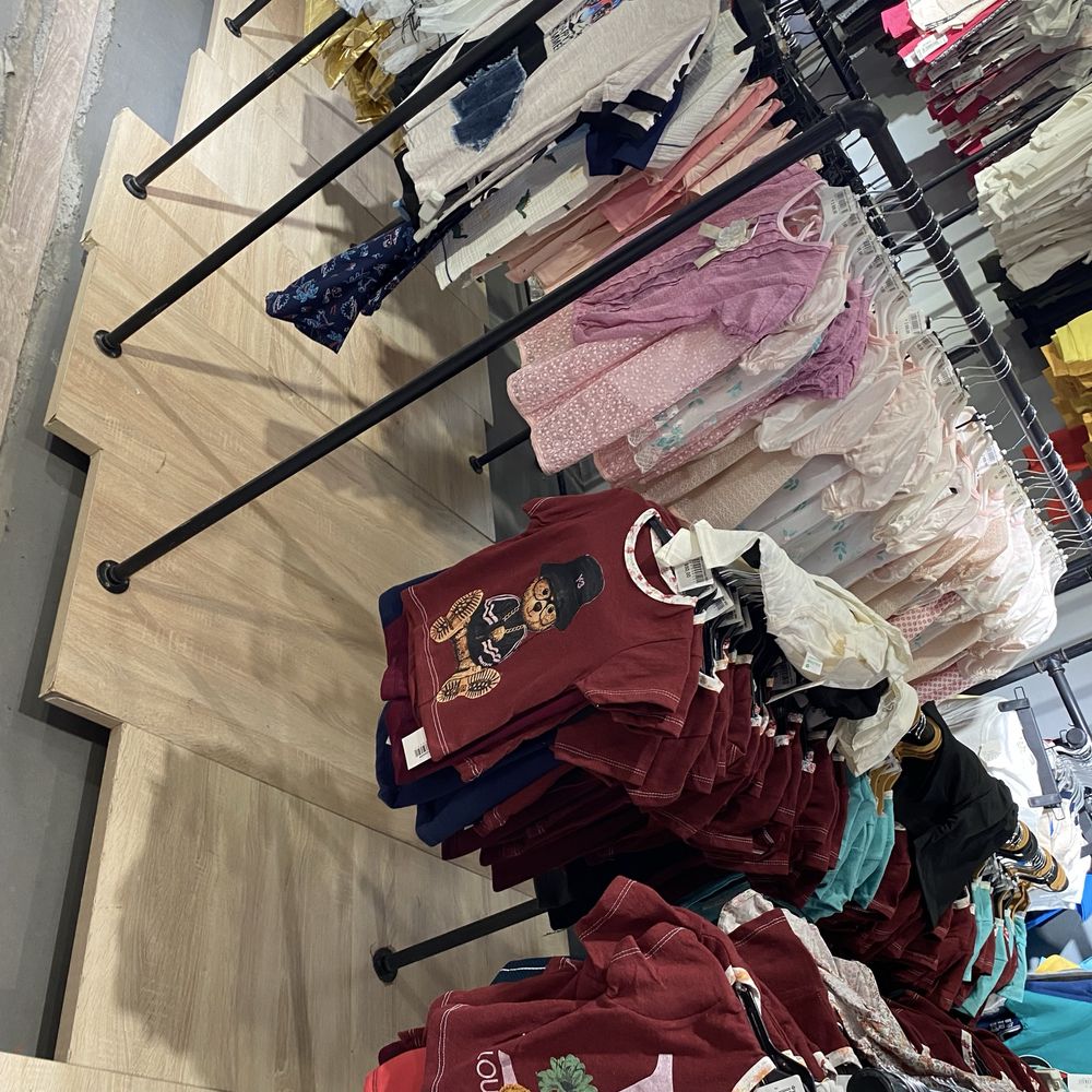 Продаються полки для магазина