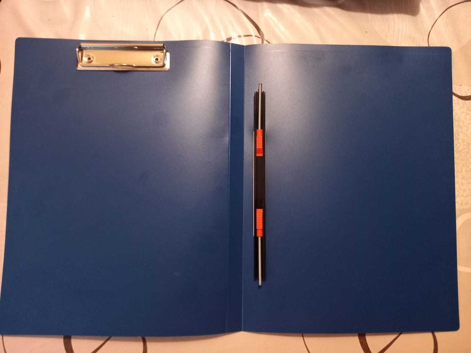 Канцелярские папки, скоросшиватели и файлы