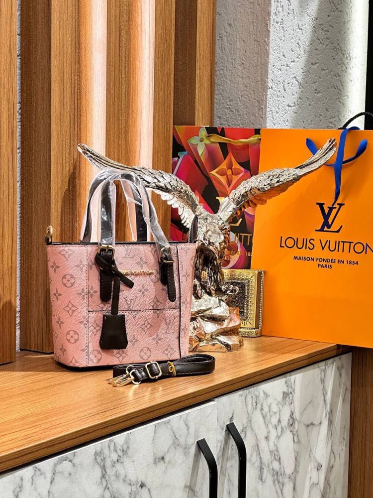 Genti dama,Louis Vuitton