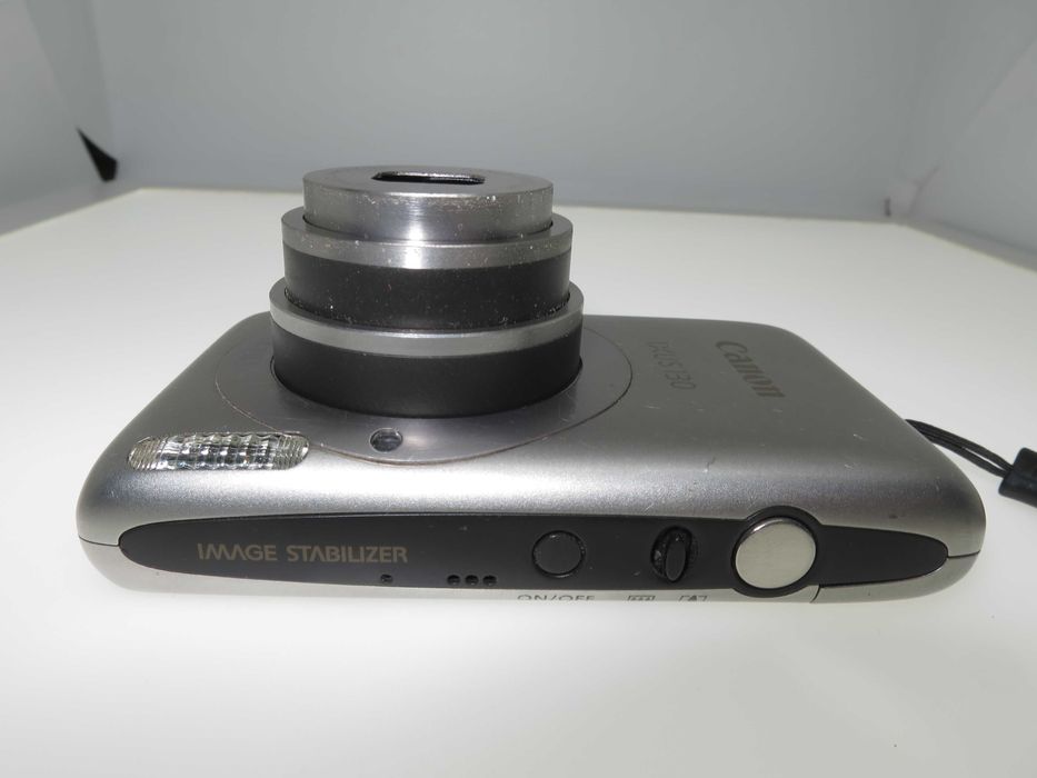 Canon IXUS 130 ултра компактен цифров фотоапарат цифрова камера отличе