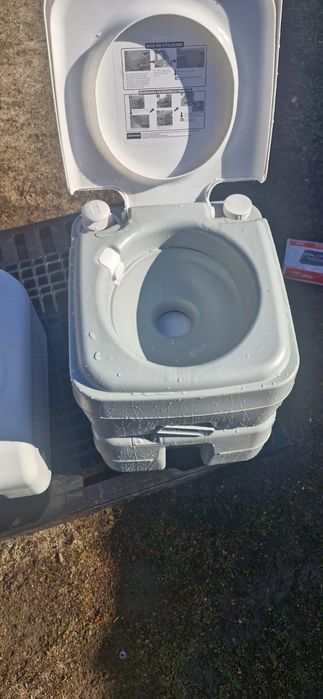 Set Wc și chiuveta pentru cemping