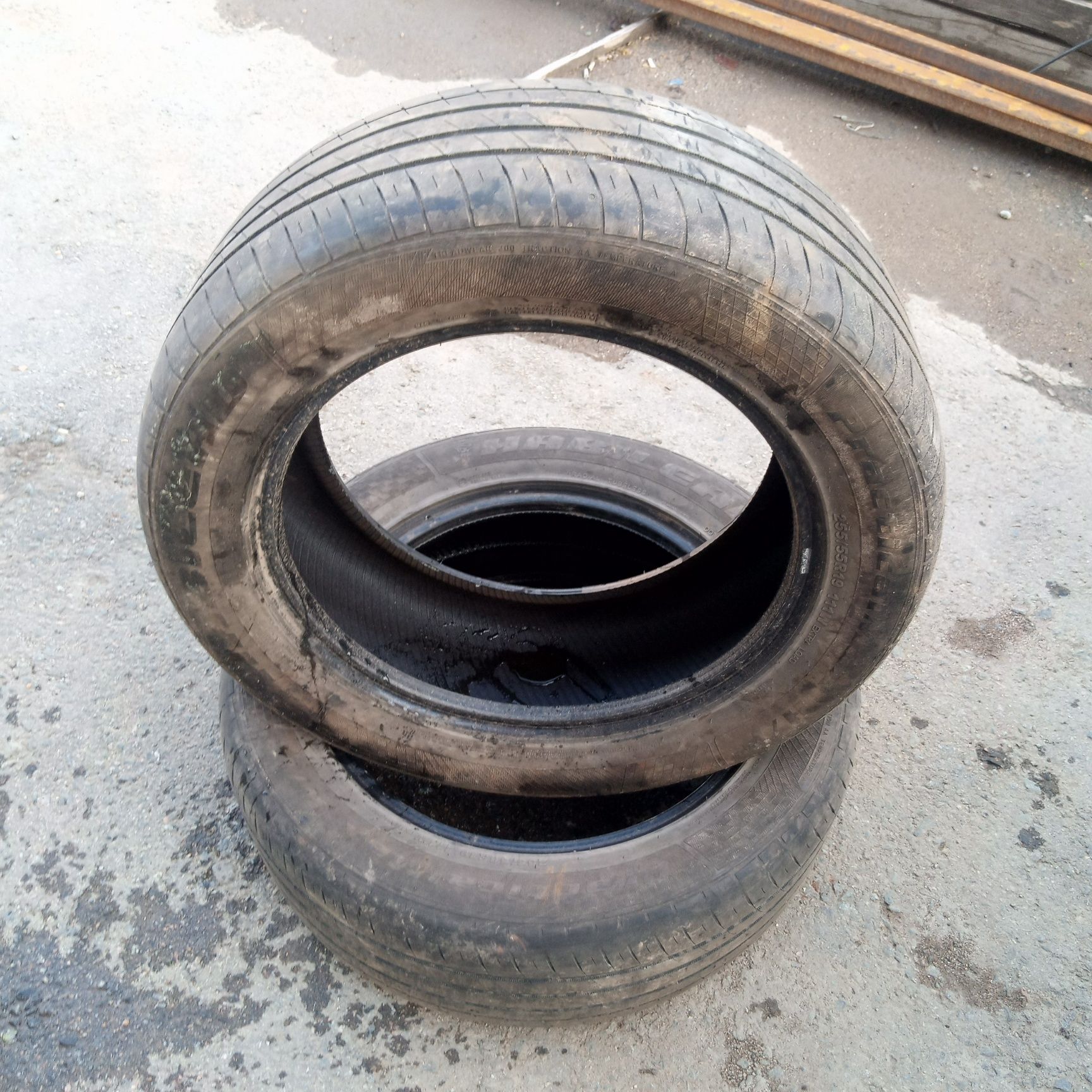 Продам 4 шины 255*55r19