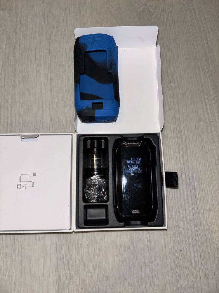Vaporesso Revenger X 220W cu atomizor NRG