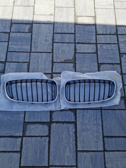 Grile BMW F34 crom/negru