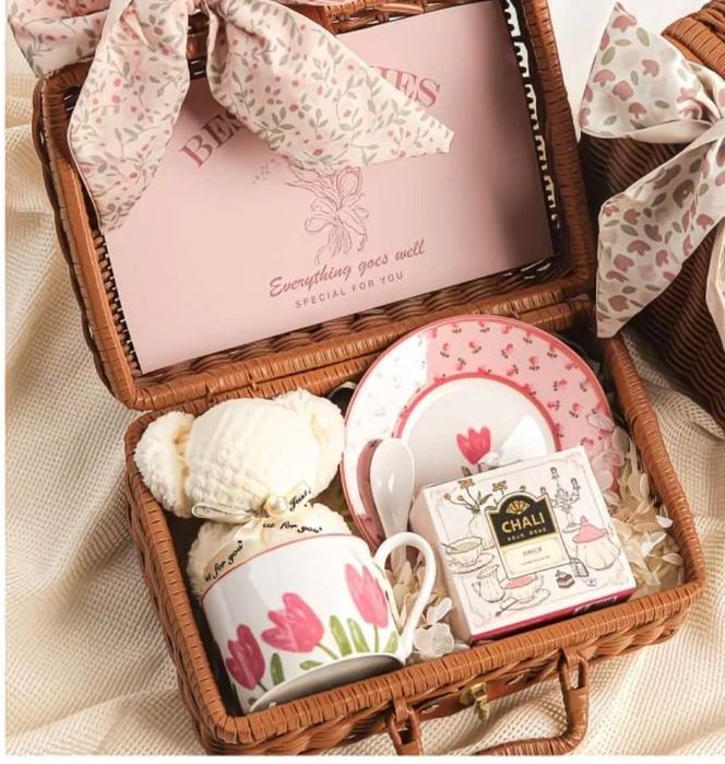 Подарочный набор на Новый год женский розовый подарок