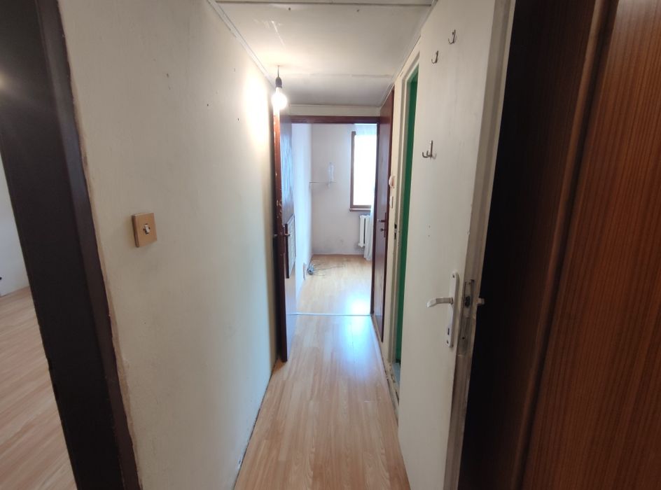 Дава се под наем Едностаен апартамент в София, 7-ми 11-ти километър - 45 кв.м за 408 € - Снимка #5