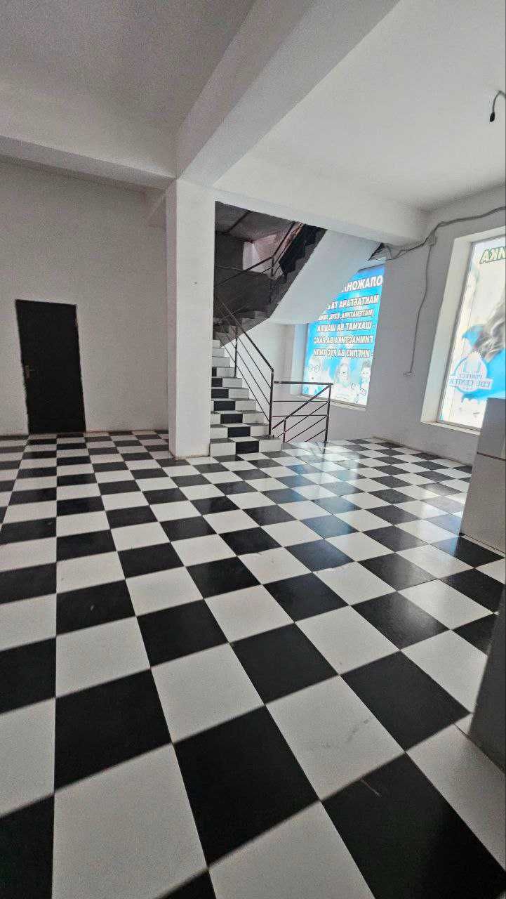 Nurafshon shahar markazi. 3 kavatli tayyor biznes markaz sotaman.