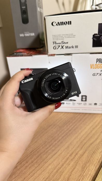 Canon PowerShot G7 X Mark III Premium Vlogger Kit