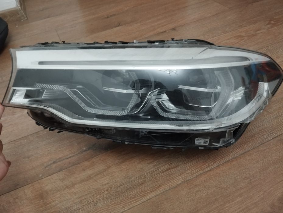 Передняя фара BMW G30 ADAPTIVE LED