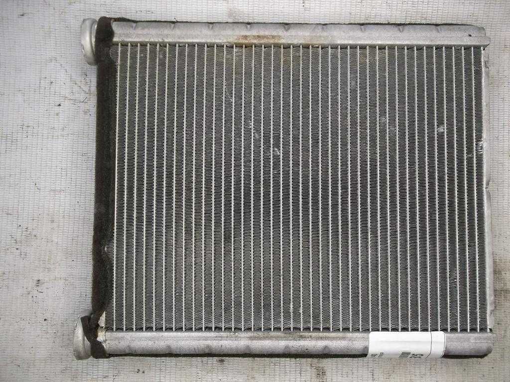 Радиатор отопителя Toyota Camry 30, 40, Lexus RX300, RX330