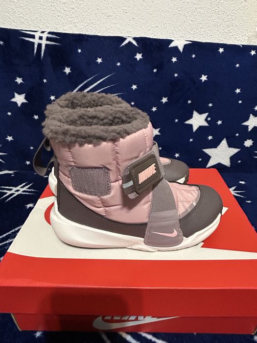 Ghete nike fetite