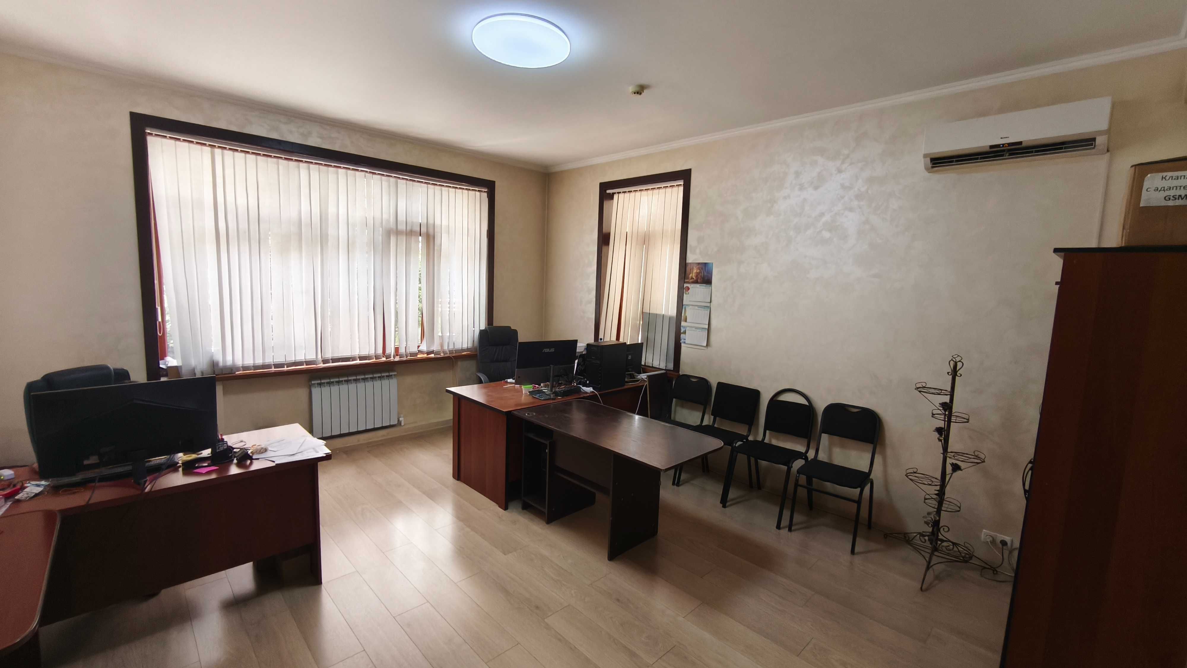Сдаётся этаж в аренду под офисные помещения корзинка аэропорт