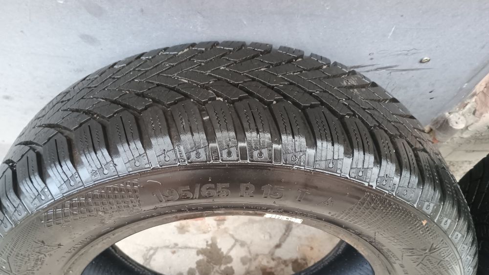 Зимни гуми CONTINENTAL 195/65/15' - 4 бр.