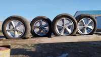 Продается новые зимние шины 215/60 R16