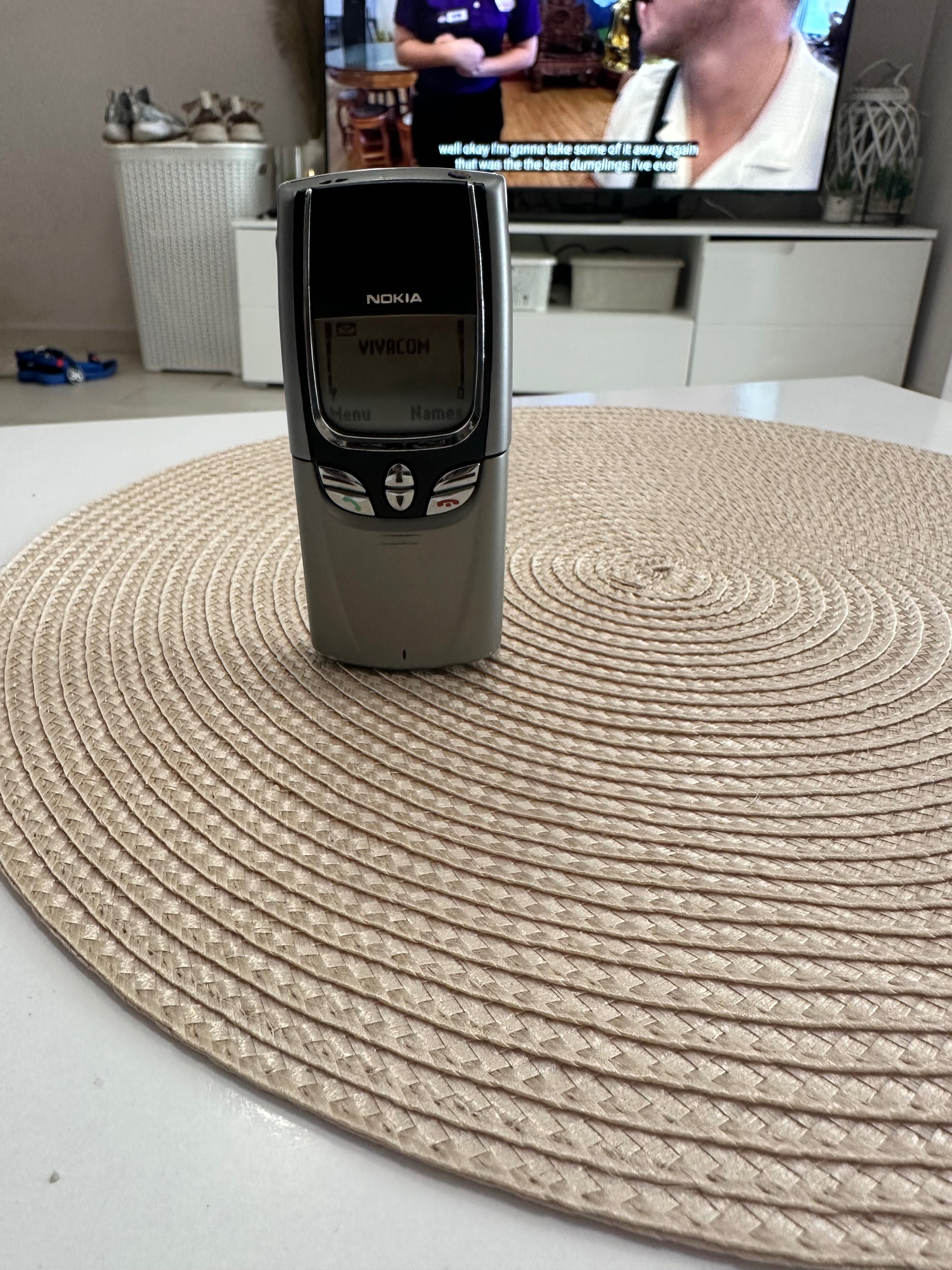 Nokia 8850 като нова