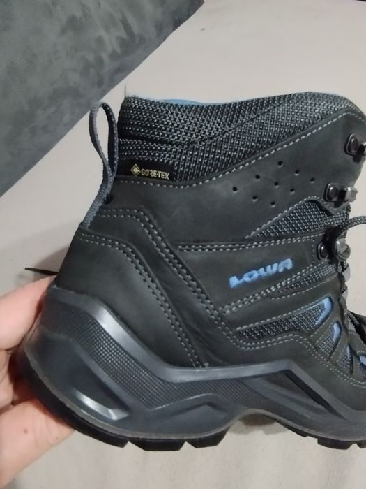 Bocanci trekking Lowa Ronco gtx