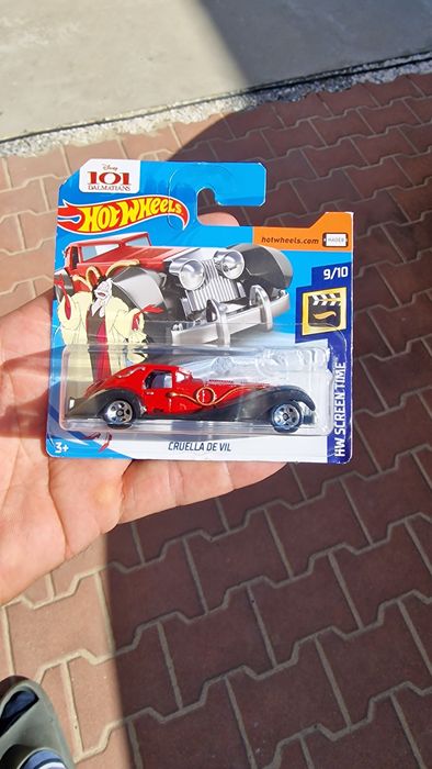 Hot Wheels Cruella de vil
