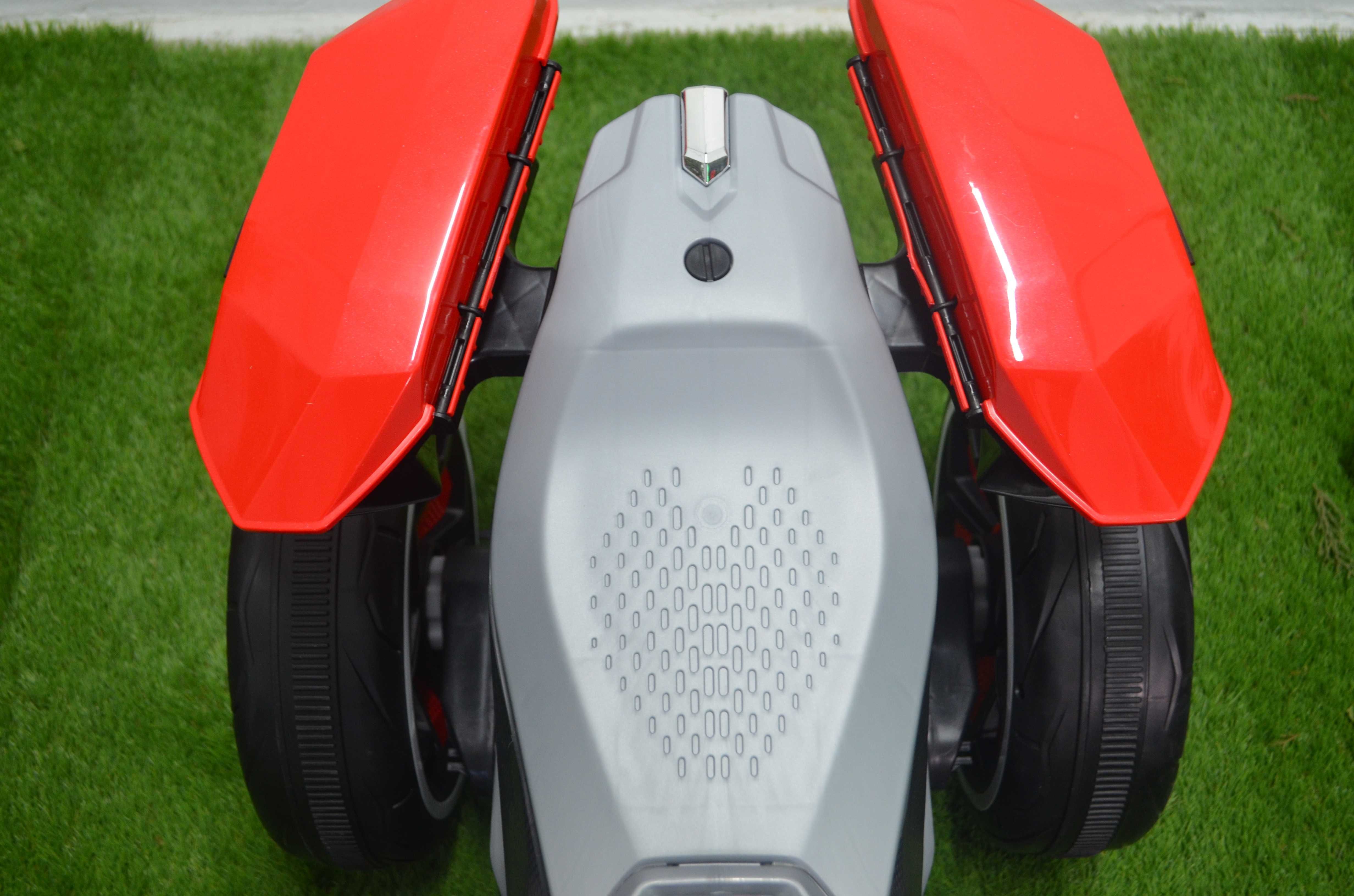 Motocicleta electric cu 3 roti BJ618 2x30W cu Music player #RED