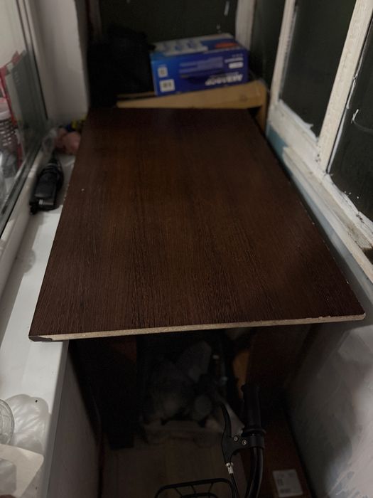 Продам стол+2 табурета
