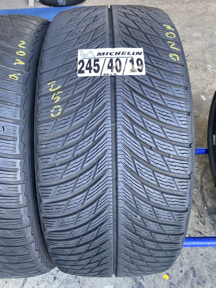 245/40/19 Michelin M+S