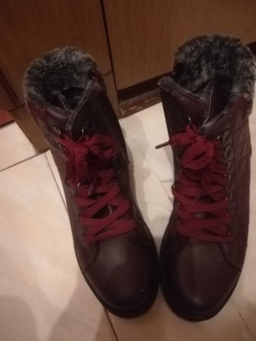 Дамски зимни боти