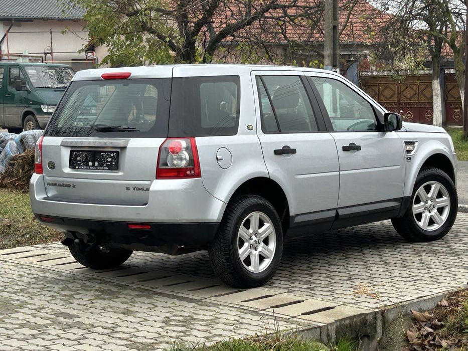 Land Rover Freelander 4x4 / 2.2 / 150 cp / 2009-06