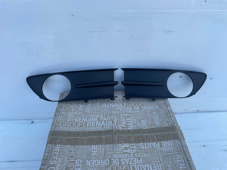 Set grila proiector stanga dreapta Renault Laguna 2 original Renault