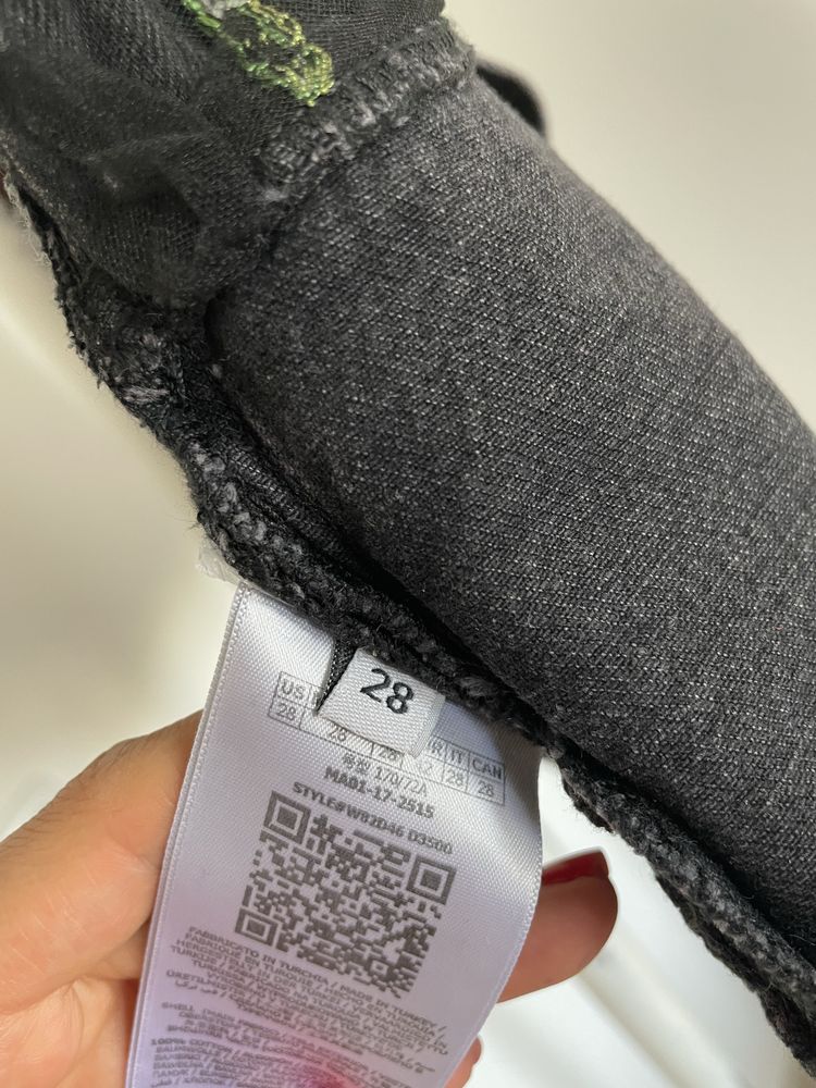 Къси панталонки Guess