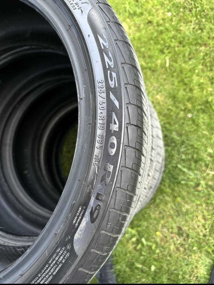 Pirelli 225 40 19