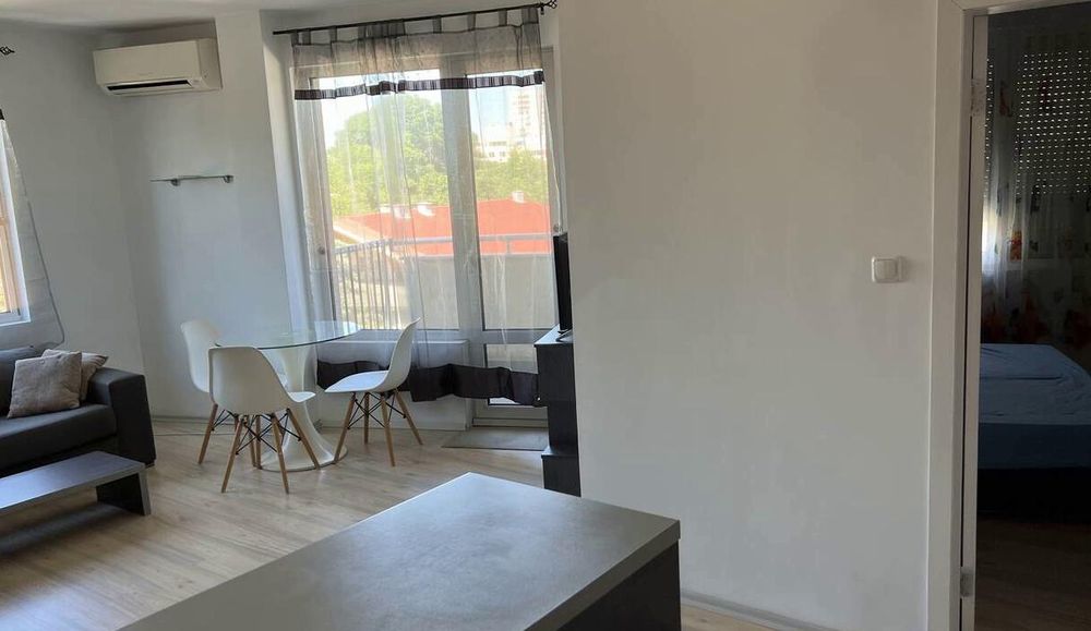 Дава се под наем Тристаен апартамент в Пловдив, Кършияка - 87 кв.м за 450 € - Снимка #2