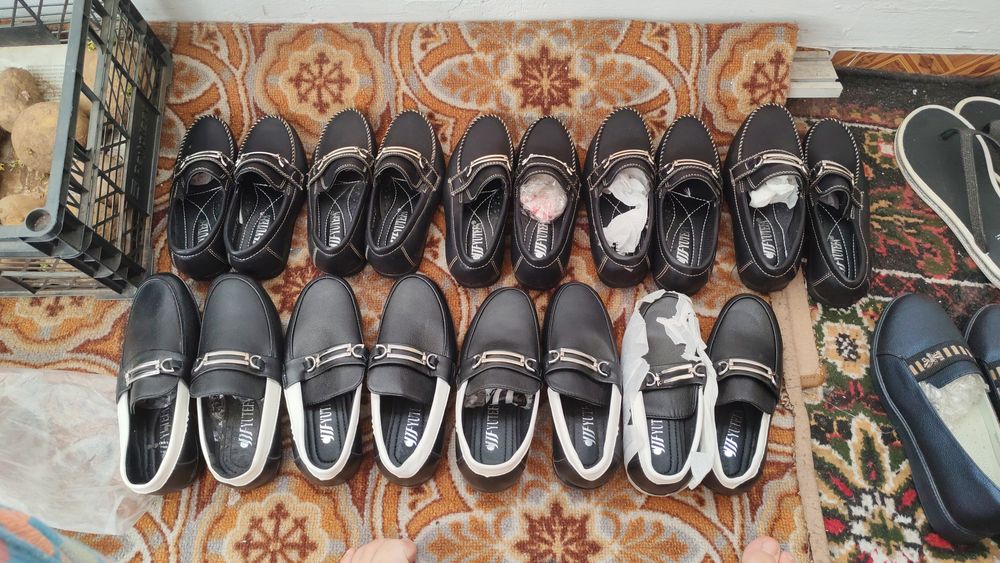 Новый туфельки продаю мальчиковые