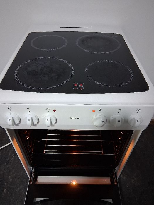Стъклокерамична Готварска Печка Амика
