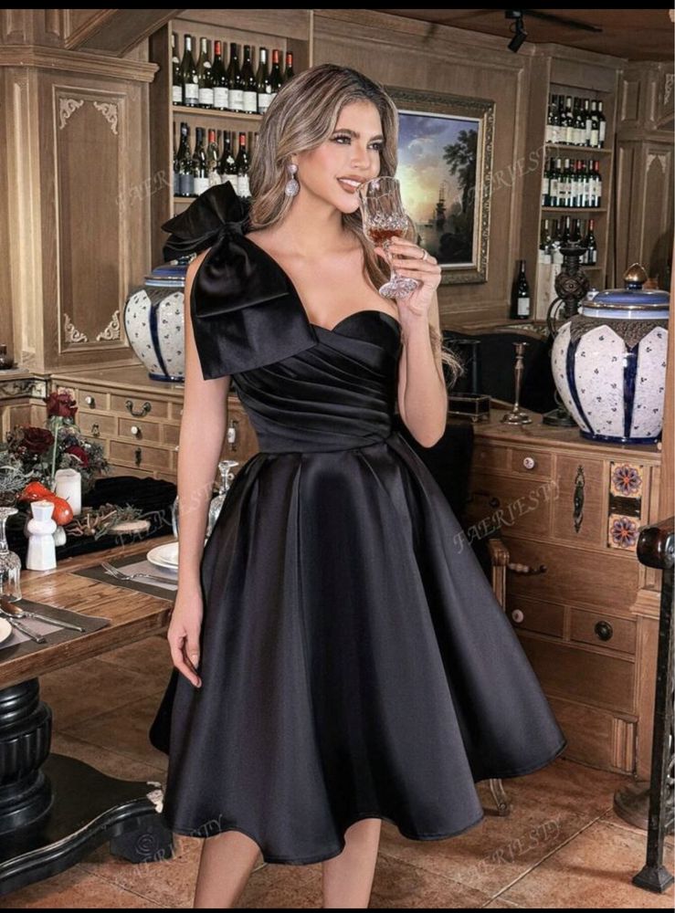 Rochie eleganta deosebita