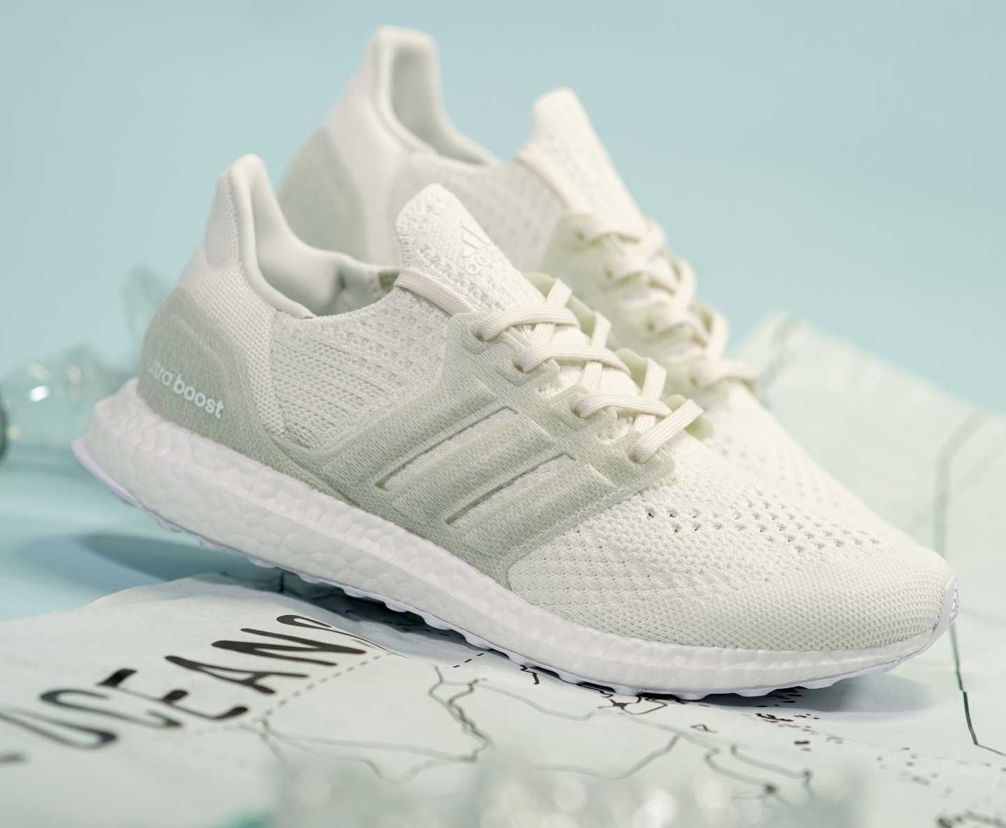 Оригинални маратонки * ADIDAS ULTRABOOST DNA 6.0 PARLEY * EU 40