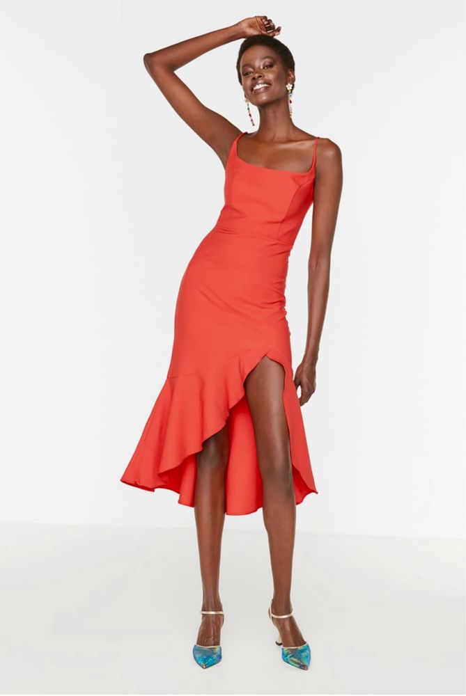 Rochie rosie marimea M - purtata o singura data